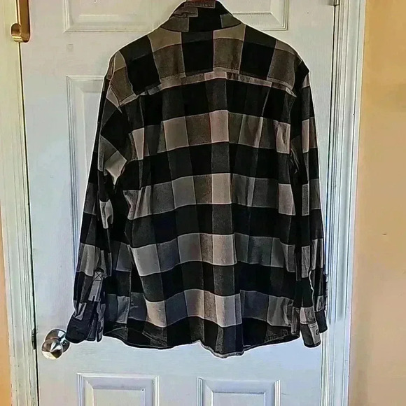 Carhartt button down checkered black and tan work casual - Picture 3 of 8